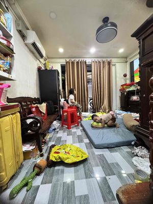 Bán nhà chính chủ hẻm xe hơi Âu Dương Lân Quận 8,50m2, 2 tầng, 4PN.. Mua bán nhà ở tại Quận 8 Tp Hồ Chí Minh được đăng bởi Trần Thị Diễm Thúy