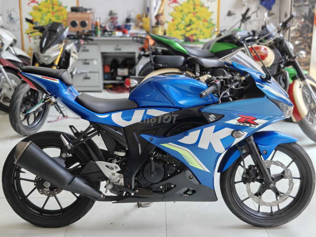 Suzuki GSX 150 2017 Синий 15000 км