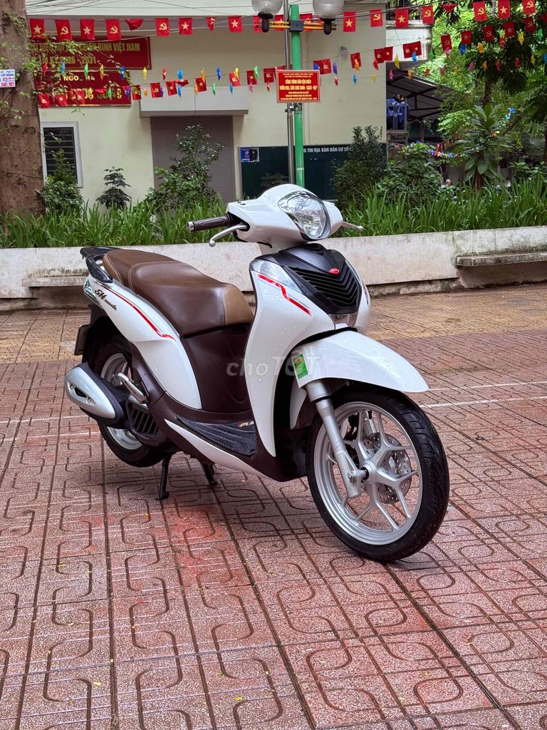 Honda Sh mode cbs 2021 Белый, в отличном состоянии