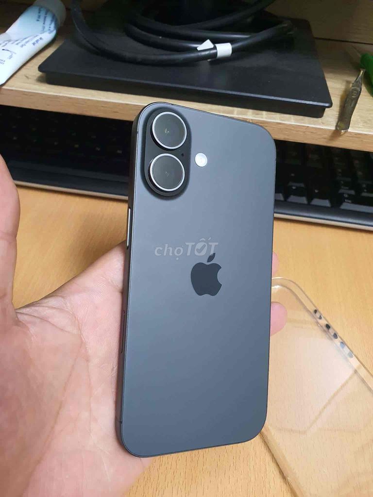 iPhone 17 lock 256GB Đen Như mới. Mua bán Điện thoại tại Quận Cầu Giấy Hà Nội được đăng bởi Hai hình 1