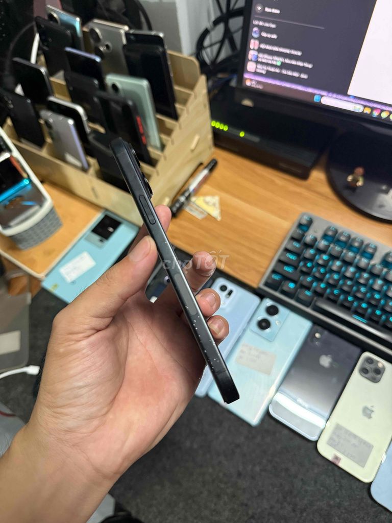 iphone 15 plus lock. Mua bán Điện thoại tại Quận Gò Vấp Tp Hồ Chí Minh được đăng bởi Quảng Phạm Sài Gòn  Bình Dương hình 2