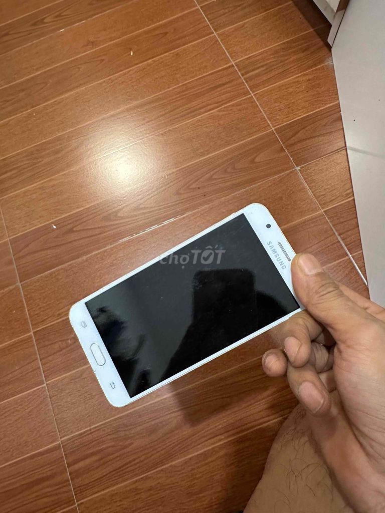 Samsung Vàng. Mua bán Điện thoại tại Quận Hà Đông Hà Nội được đăng bởi Xưởng Mộc hình 1