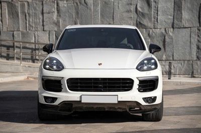 Porsche Cayenne S 3.6 V6 Model 2015