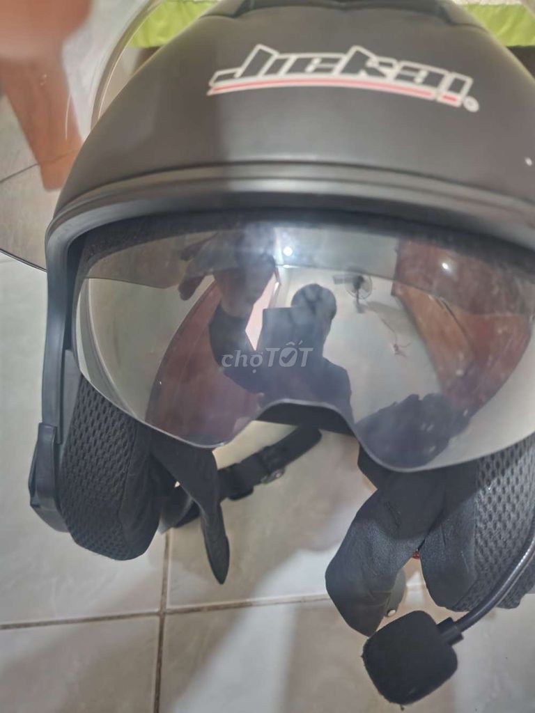 Nón bảo hiểm Bluetooth kèm kính râm bên trong Hàng. Mua bán Phụ tùng xe tại Huyện Thuỷ Nguyên Hải Phòng được đăng bởi Nobless hình 7