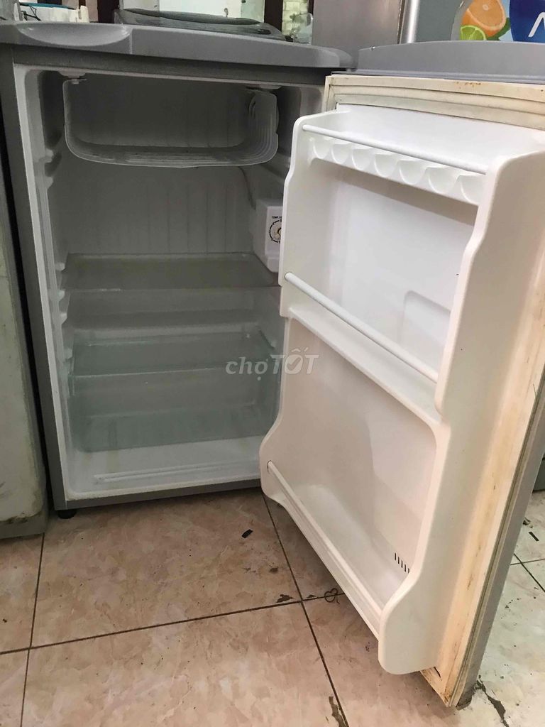 tủ lạnh Sanyo 90L