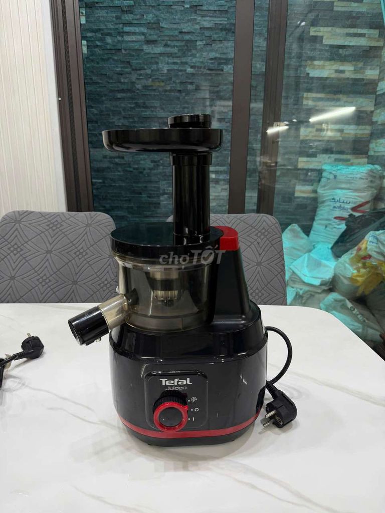Tefal Juiceo Máy ép chậm màu Đen. Mua bán Bếp, lò, đồ điện nhà bếp tại Quận Hai Bà Trưng Hà Nội được đăng bởi Bảo Lâm hình 1