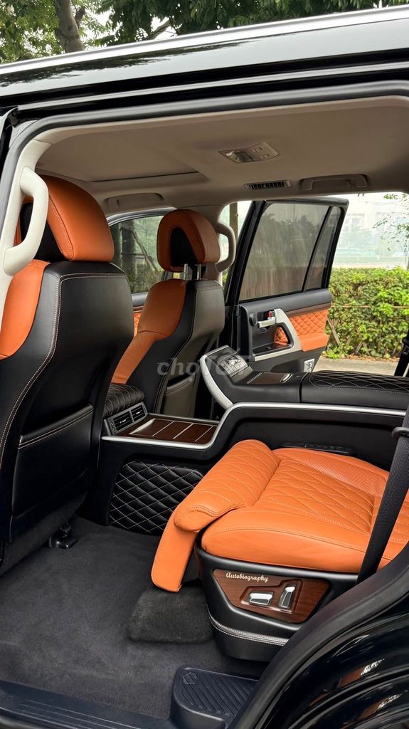 Toyota Land Cruiser 4.6 V8 sản xuất 2020,4 ghế MBS. Mua bán Ô tô tại Quận Bắc Từ Liêm Hà Nội được đăng bởi Mr Hợi  hình 11