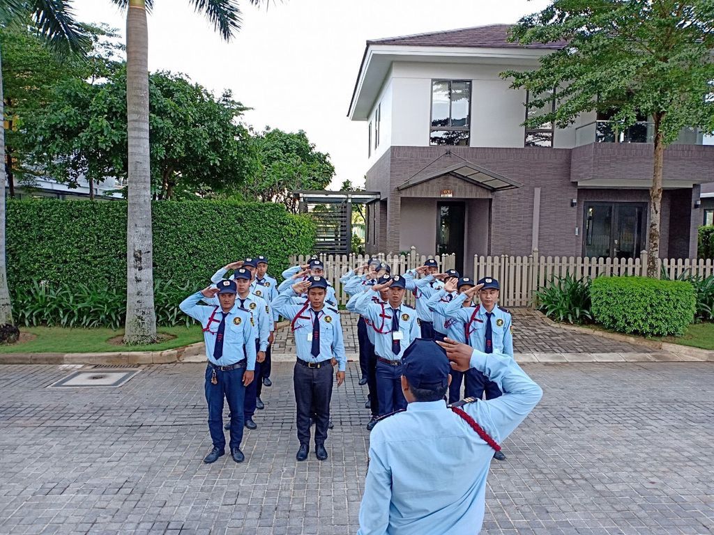 TUYỂN NHÂN VIÊN BẢO VỆ KHU VỰC BÌNH DƯƠNG. Việc làm tại Thành phố Thủ Dầu Một Bình Dương được đăng bởi Hòa hình 3