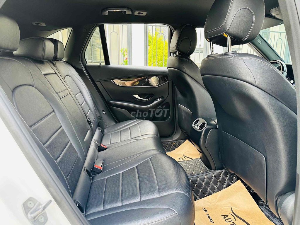 Mercedes Benz GLC Class 2019 - 41000 km. Mua bán Ô tô tại Quận Bắc Từ Liêm Hà Nội được đăng bởi Phạm Bá Hướng hình 8