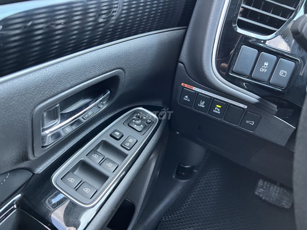 Outlander 2.0 Premium 2022 cực chất 3 vạn km 7xxTr. Mua bán Ô tô tại Quận Cầu Giấy Hà Nội được đăng bởi Xe Cũ Dương Đô hình 16