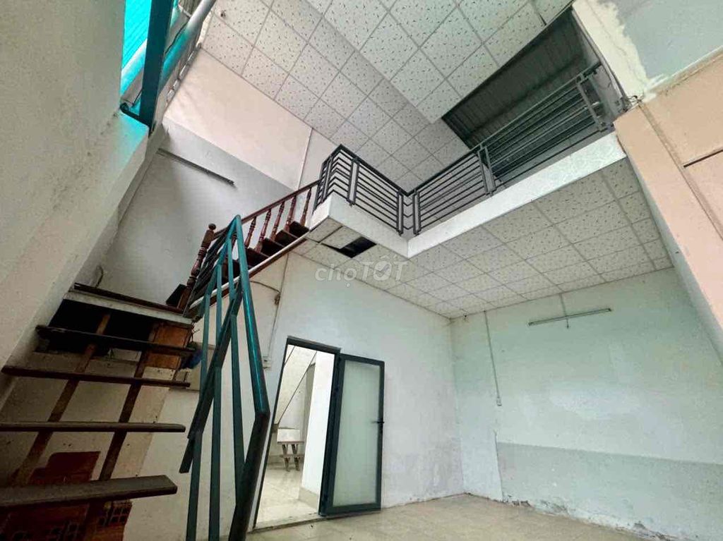 NHÀ 2 TẦNG NGANG 10M-HẼM BA GÁC-TIỆN SỬA MỚI-3PN-DTSD GẦN 70M2