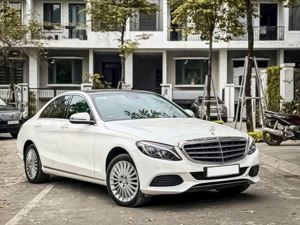 🔺MERCEDES C250 EXCLUSIVE MODEL 2017 MỘT CHỦ. Mua bán Ô tô tại Quận 7 Tp Hồ Chí Minh được đăng bởi Tung hình 1