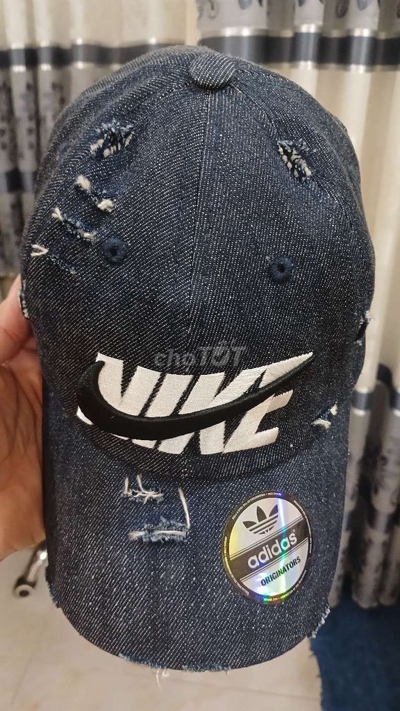 Nón lưỡi trai Nike Vải jean Unisex. Mua bán Phụ kiện thời trang khác tại Quận Phú Nhuận Tp Hồ Chí Minh được đăng bởi Tony Phat hình 1