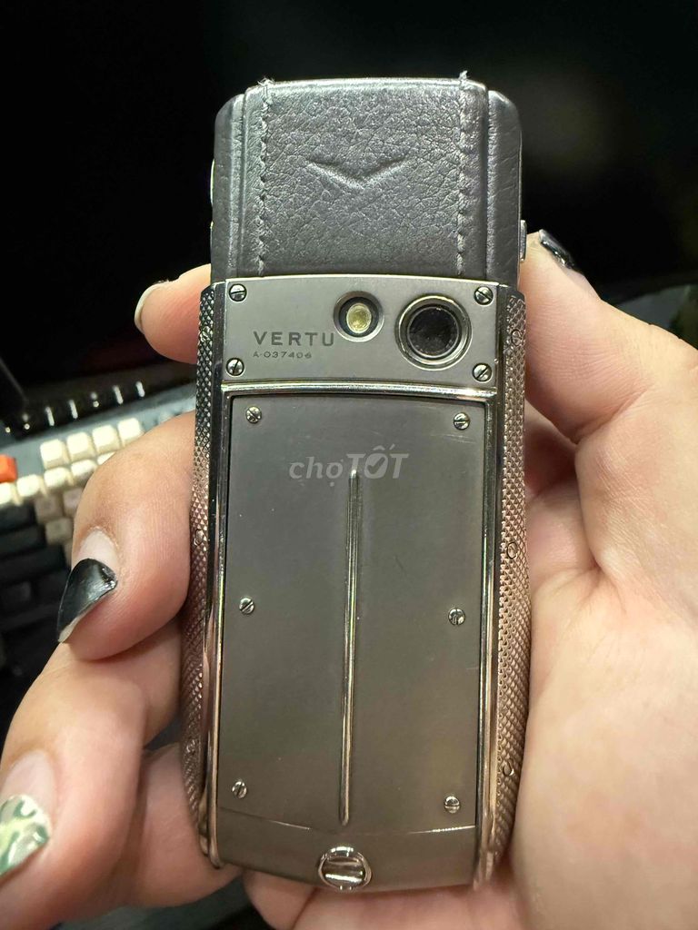 Vertu Ascent Bạc, Da Zin, Full Hộp Sổ. Mua bán Điện thoại tại Quận 3 Tp Hồ Chí Minh được đăng bởi Phan Hong Phuc hình 3