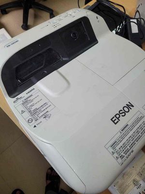 Máy chiếu Epson EB-585Wi bh 3 tháng chạy 1000h. Mua bán Đồ dùng văn phòng tại Quận Gò Vấp Tp Hồ Chí Minh được đăng bởi chuyên thanh lý đồ cũ nk