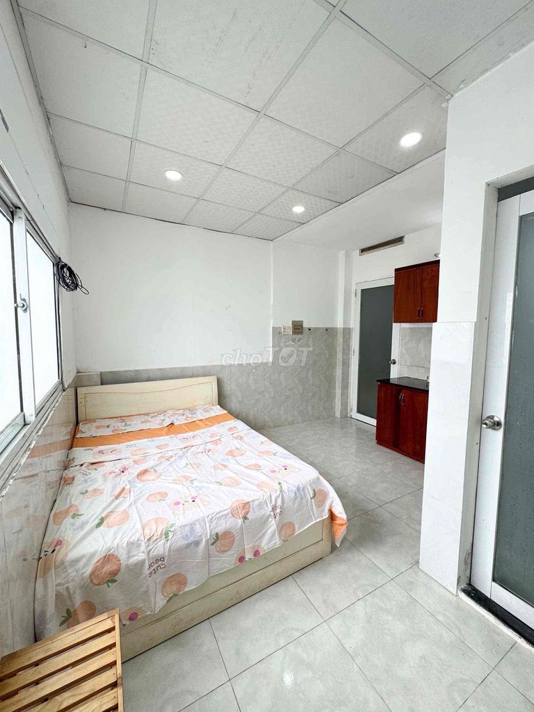 STUDIO CỬA SỔ TRỜI FULL NỘI THẤT NGAY THOẠI NGỌC HẦU - GẦN ĐH VĂN HIẾN