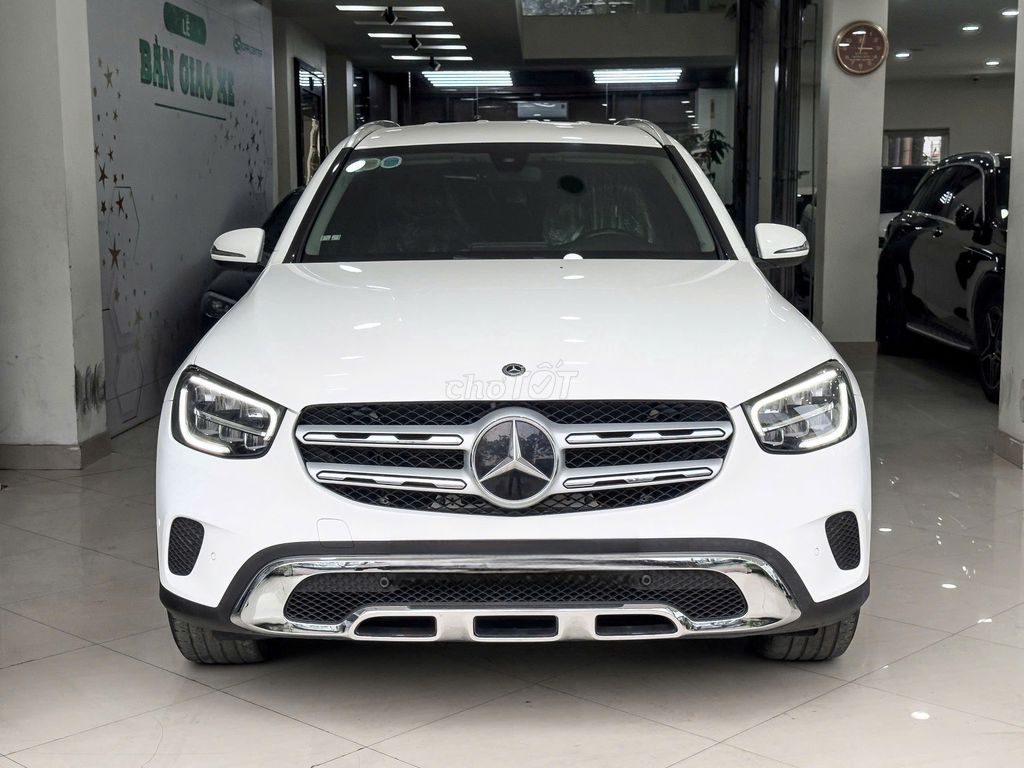 Mercedes Benz GLC200 2021