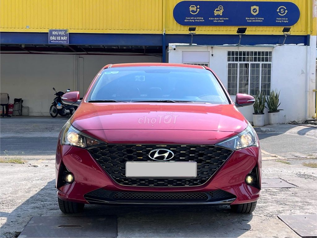 HYUNDAI ACCENT AT TIÊU CHUẨN GIA ĐÌNH LƯỚT VAY 70%