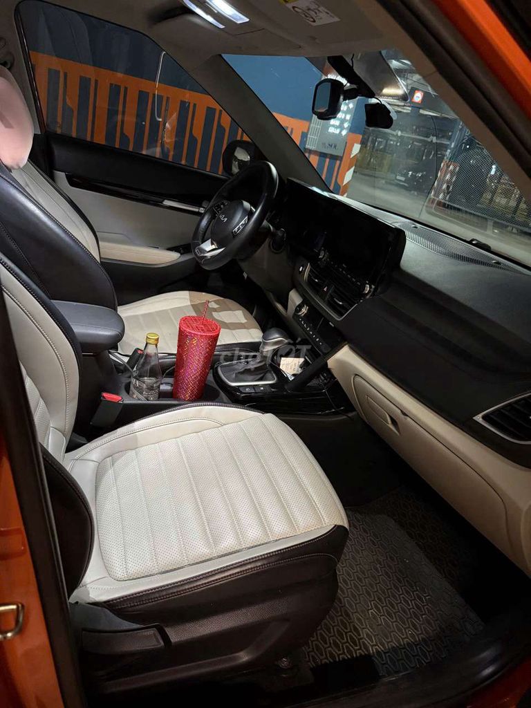 2022 Premium 1.6 AT - 60000 km. Mua bán Ô tô tại Quận 4 Tp Hồ Chí Minh được đăng bởi Đặng Hữu Cương hình 10