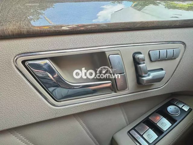 Mercedes-Benz E300 AMG 2010. Mua bán Ô tô tại Quận 12 Tp Hồ Chí Minh được đăng bởi Lâm Bình hình 3