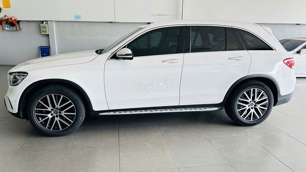 Mercedes GLC200 4 Matic V1 2022 trắng cực đẹp. Mua bán Ô tô tại Quận Gò Vấp Tp Hồ Chí Minh được đăng bởi NGUYỄN MINH VUA XE LƯỚT hình 10