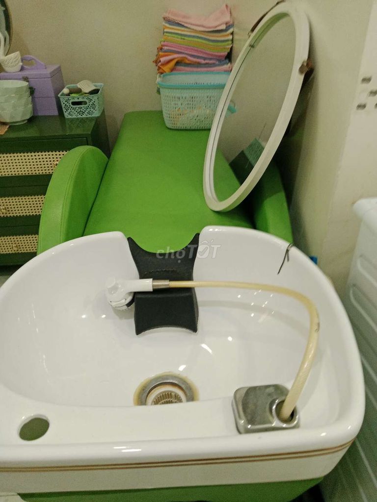 Ghế gội đầu Da Sứ Bồn sứ Xanh lá. Mua bán Thiết bị vệ sinh, nhà tắm tại Quận Gò Vấp Tp Hồ Chí Minh được đăng bởi Lá bồ đề hình 1