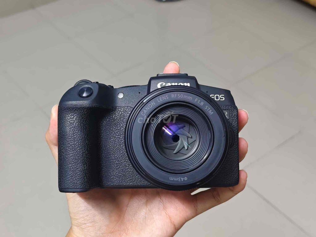Máy ảnh Canon RP Đen. Mua bán Máy ảnh, Máy quay tại Huyện Châu Thành Bến Tre được đăng bởi Hoang Hieu hình 1