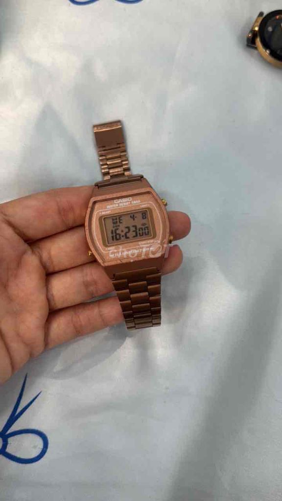 Đồng hồ Casio nữ vàng hồng. Mua bán Đồng hồ tại Quận 1 Tp Hồ Chí Minh được đăng bởi Dương Hoàng Lan hình 1