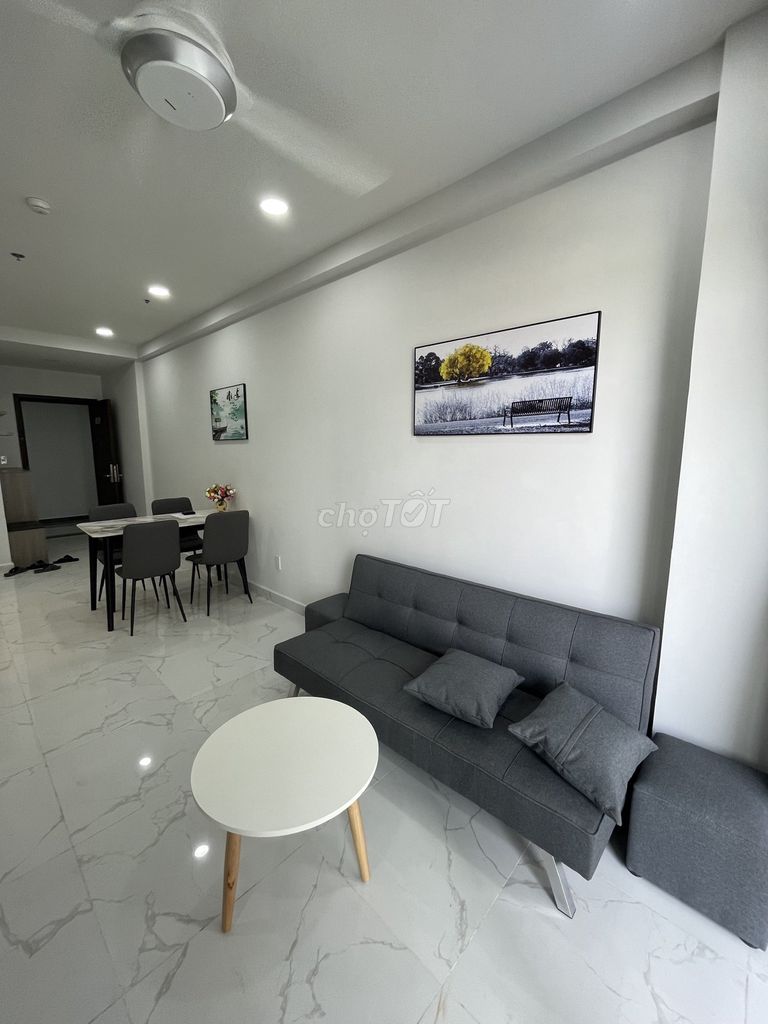 Cho thuê căn hộ 2PN 2WC 70m2 Full nội thất từ 6.5 - 7Tr Charm City