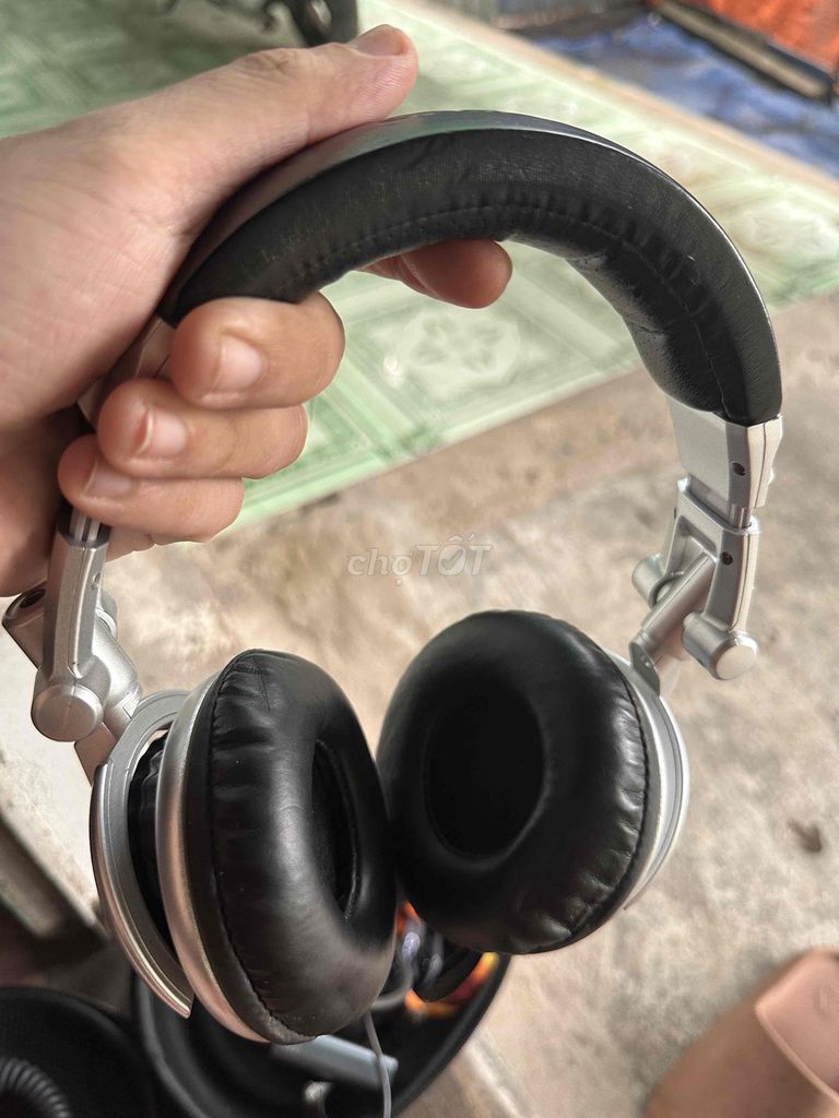 Tai nghe Sennheiser Đen, Bạc Đã sử dụng. Mua bán Tivi, Âm thanh tại Huyện Vĩnh Cửu Đồng Nai được đăng bởi Lê Hùng hình 1