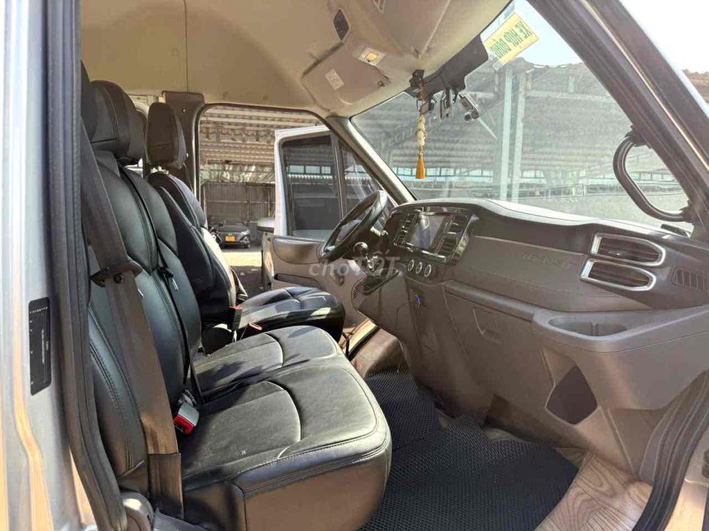 Ford Transit 2023 - 70000km. Mua bán Ô tô tại Quận Bình Tân Tp Hồ Chí Minh được đăng bởi Lê Văn hình 7