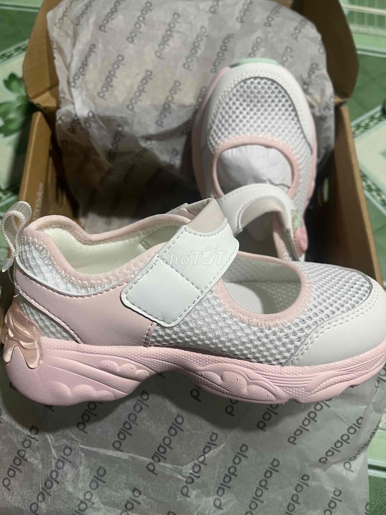 Giày thể thao Balabala bé gái size 26. Mua bán Mẹ và bé tại Quận 7 Tp Hồ Chí Minh được đăng bởi Gấm hình 1