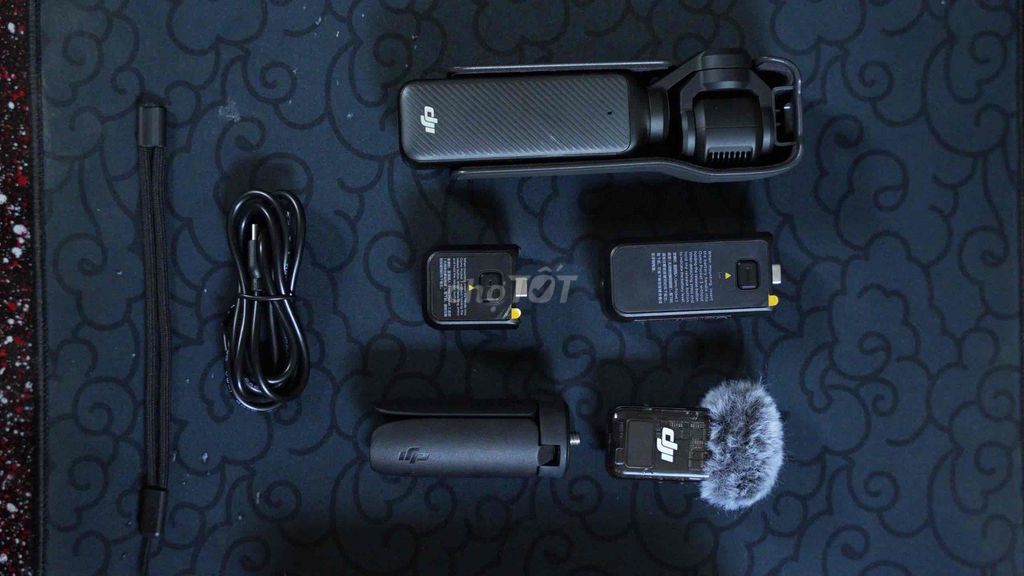 Máy quay phim DJI Pocket 3 Combo Đen. Mua bán Máy ảnh, Máy quay tại Quận 12 Tp Hồ Chí Minh được đăng bởi Nguyễn Tấn Lộc hình 1