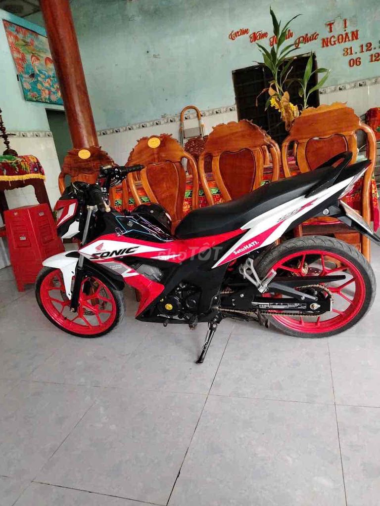 sonic trắng đỏ 71AC 157-05. Mua bán Xe máy tại Thành phố Bến Tre Bến Tre được đăng bởi Chí Lãm hình 3