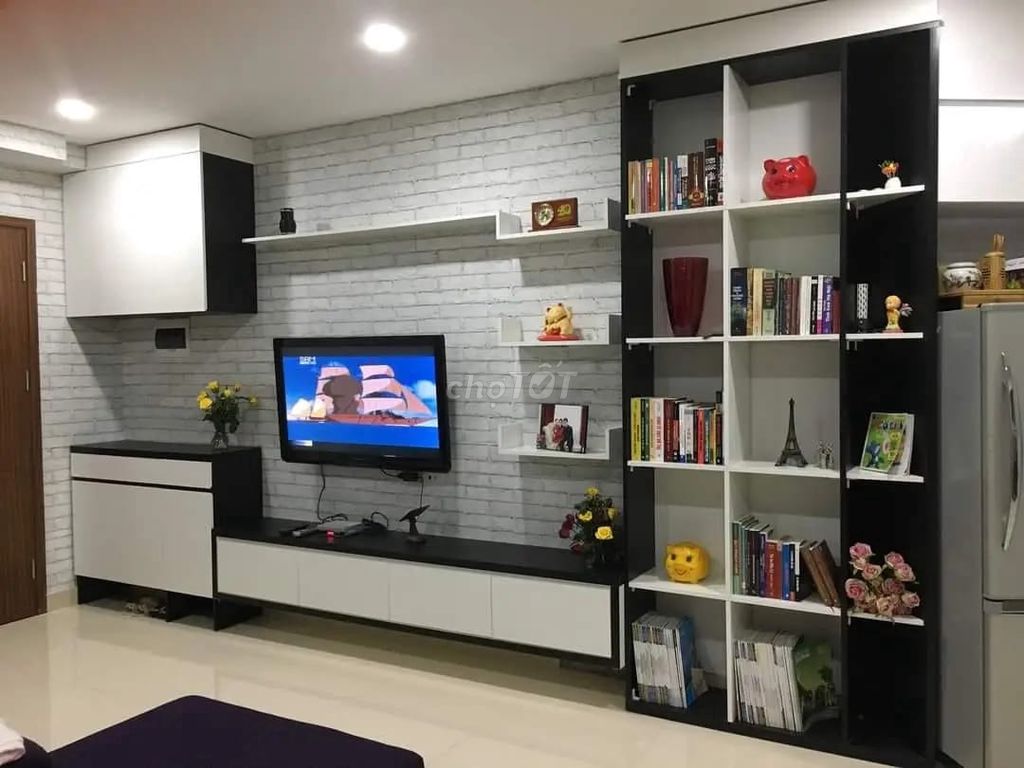 Mua nhà mới chủ cần bán gấp căn 70m2, 2pn 2vs full đồ tòa xuân mai