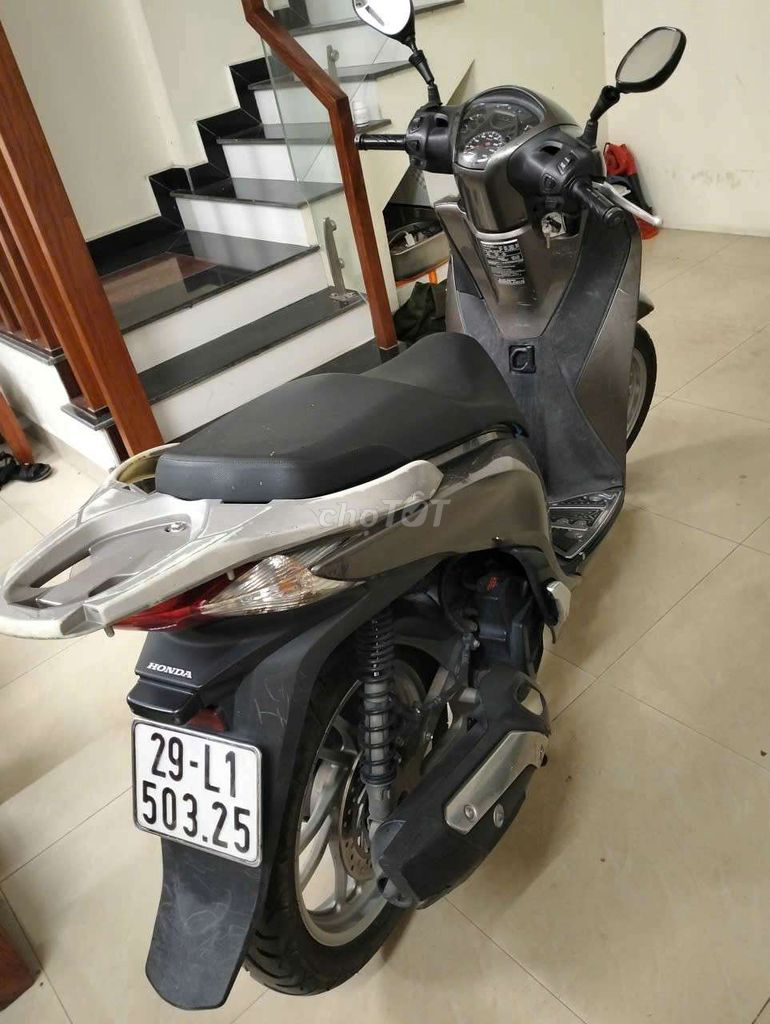 Хонда SH 150i коричневая 10300 км