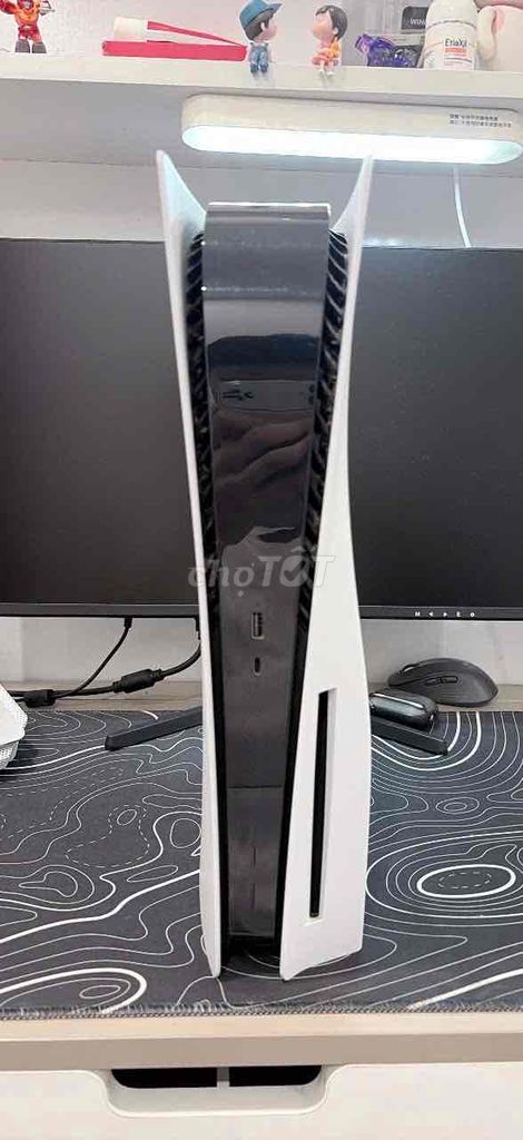Máy chơi game Sony PlayStation 5 Standard Trắng. Mua bán Thiết bị chơi game tại Quận Hai Bà Trưng Hà Nội được đăng bởi Vũ Bạch Dương hình 1