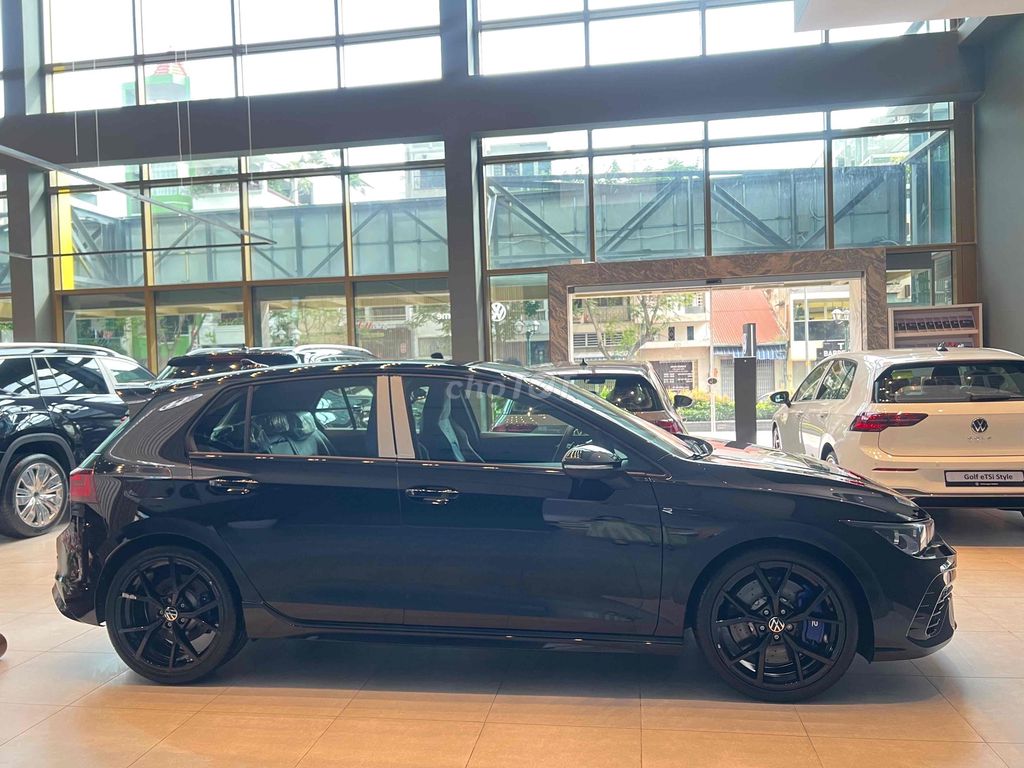 👉Volkswagen Golf R 📣 Xe Đua với 320 Mã lực. Mua bán Ô tô tại Quận 5 Tp Hồ Chí Minh được đăng bởi VOLKSWAGEN GOLDEN  hình 5