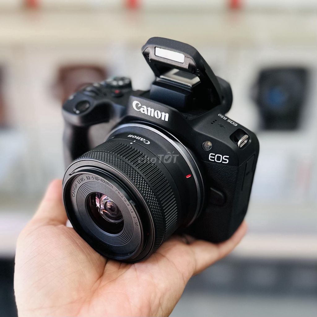 Canon R50 + Lens kit 18-45 STM, 99%. BH 22 Tháng