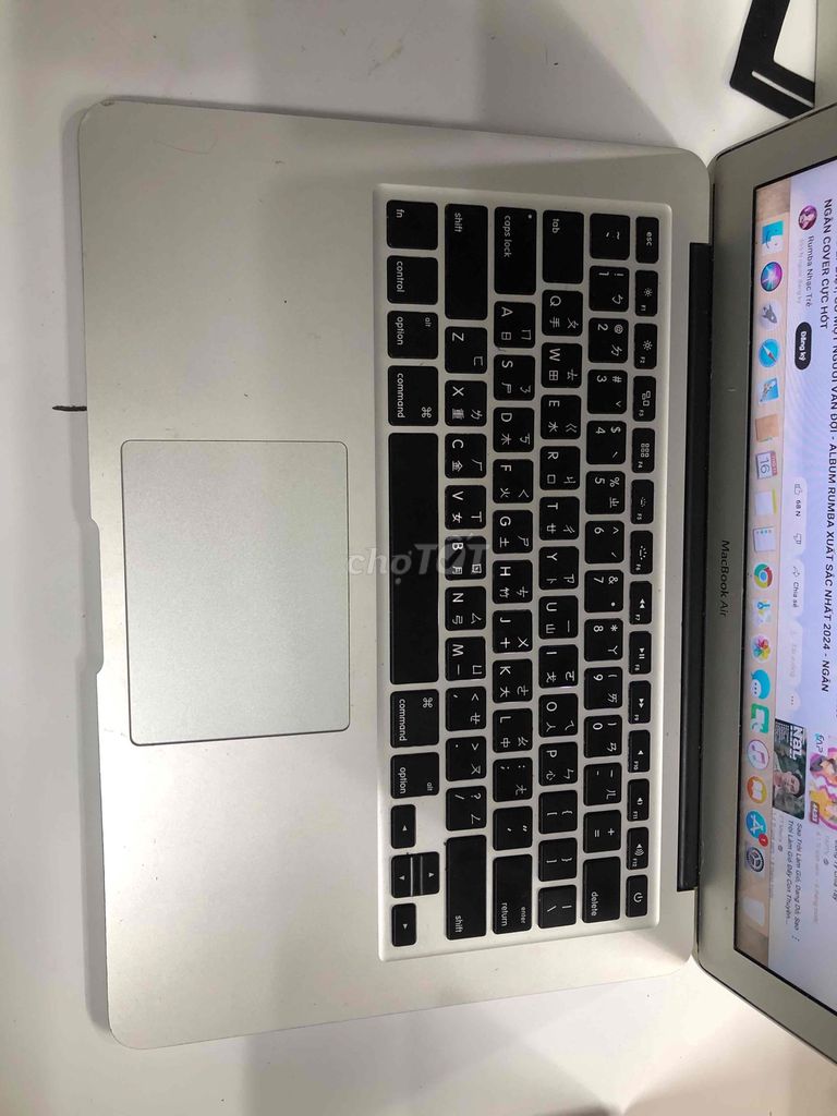 Macbook air 13inch 2015 i5 ram4 ssd 128gb