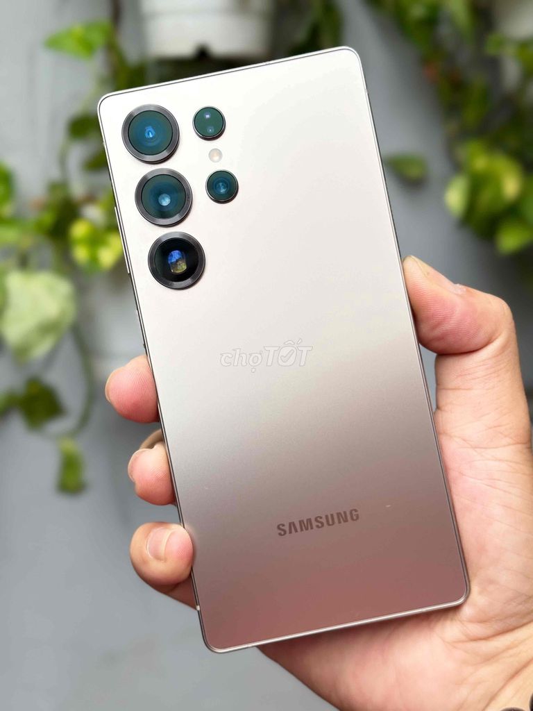 Samsung S25 Ultra 5G 12GB/256GB Vàng gold 2 sim. Mua bán Điện thoại tại Quận 8 Tp Hồ Chí Minh được đăng bởi Hàng Zin Chất Giá Rẽ Có Giao Lưu   hình 1