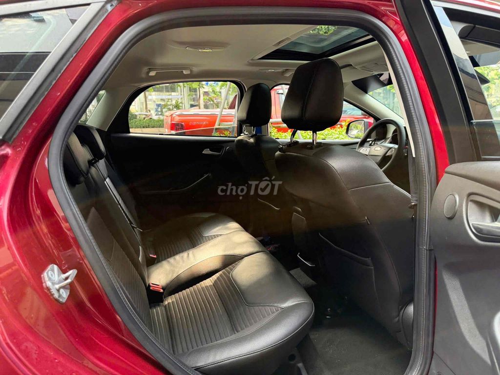 Ford Focus 1.5 sport lên 100tr đồ chơi siêu chất. Mua bán Ô tô tại Quận Bắc Từ Liêm Hà Nội được đăng bởi phạm tuấn anh hình 13