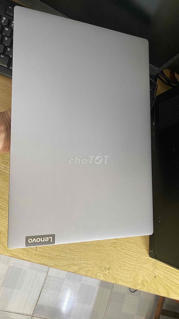 Laptop Lenovo core i7 th8 vga rời mx110 ram 8g r4. Mua bán Laptop tại Quận Tân Phú Tp Hồ Chí Minh được đăng bởi Phát Triển hình 1