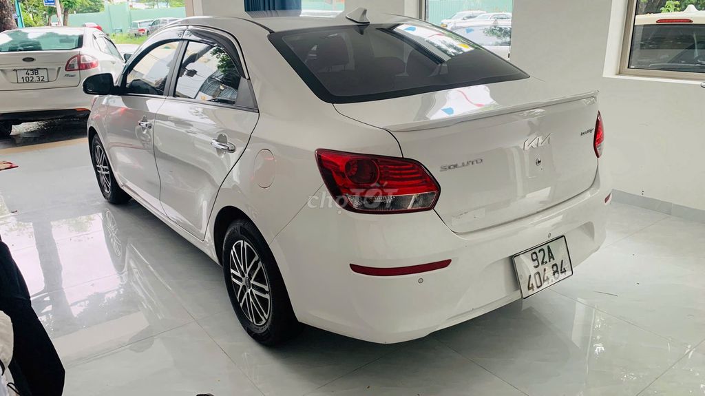 Kia Soluto 1.4 AT Delux 2024 màu trắng. Mua bán Ô tô tại Quận Cẩm Lệ Đà Nẵng được đăng bởi Nguyễn Đức Trưởng hình 4