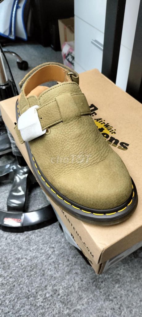 Dr.Martens Jorge Muted Olive Tumbled Nubuck