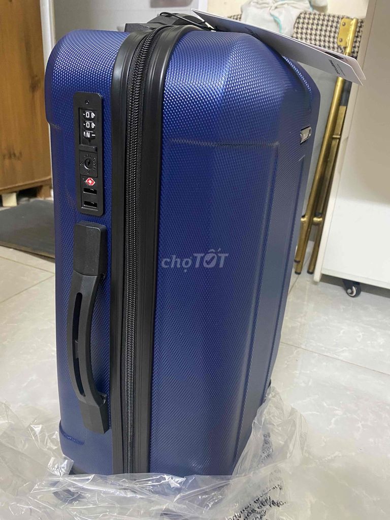 Vali Traveler Choice new 100% size 22
