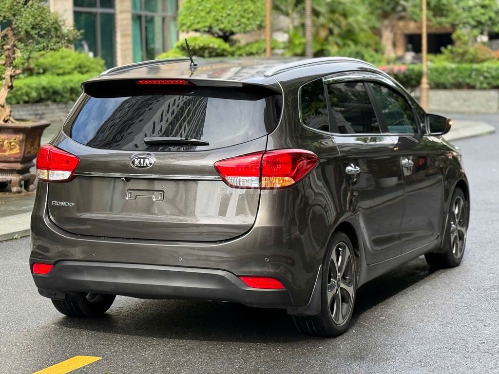 Kia Rondo xăng 1 chủ 2015. Mua bán Ô tô tại Quận Long Biên Hà Nội được đăng bởi PHÚC LÂM  AUTO hình 5