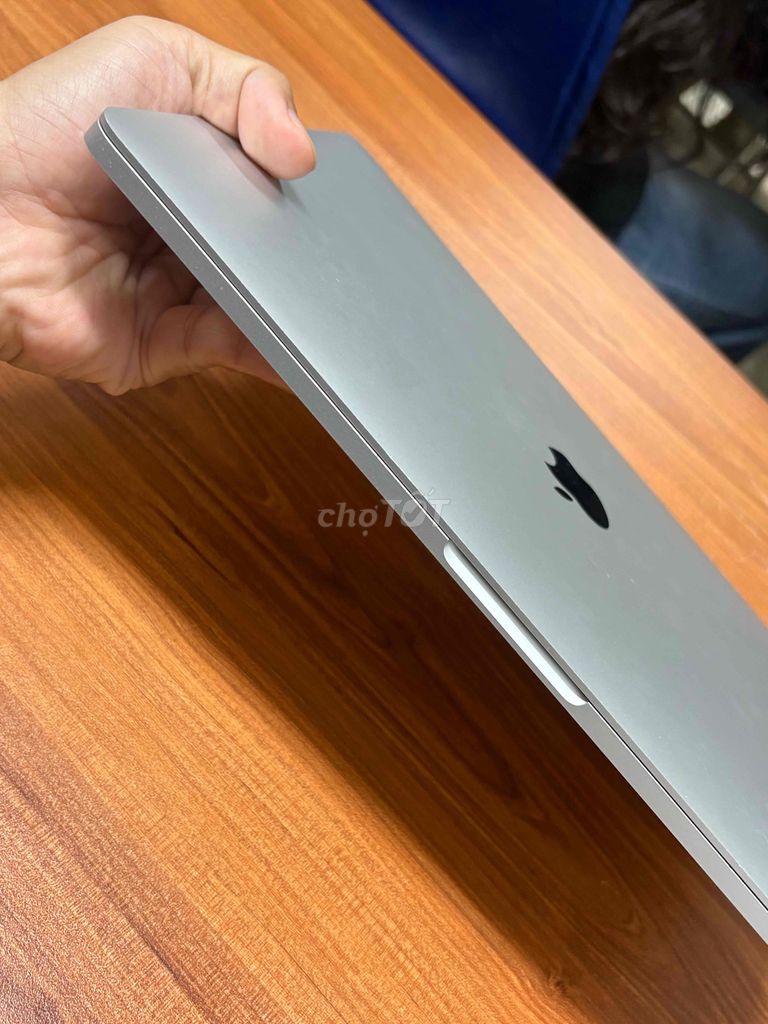 Apple Macbook Pro M1 8GB 2020. Mua bán Laptop tại Thành phố Thủ Đức Tp Hồ Chí Minh được đăng bởi Khoai hình 1