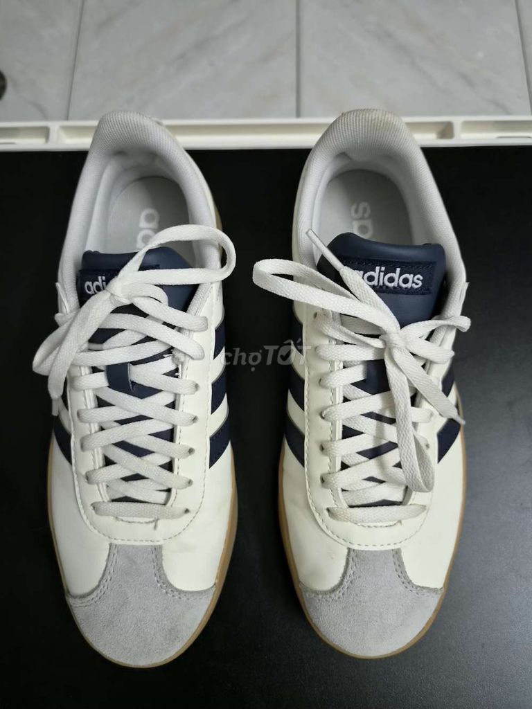 Giày thể thao Adidas VL Court Base . Mua bán Giày dép tại Quận Bình Tân Tp Hồ Chí Minh được đăng bởi Mai Huỳnh Thanh Tâm hình 1