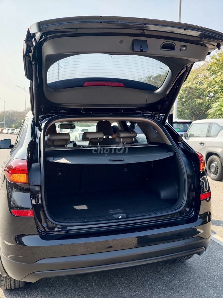 Hyundai Tucson 2.0 GATH full option đời 2020. Mua bán Ô tô tại Quận Long Biên Hà Nội được đăng bởi AUTO TÂN HƯNG THỊNH hình 20
